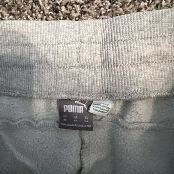 Puma Women’s Light Gray Joggers Sweatpants Size XS - Picture 2 of 3